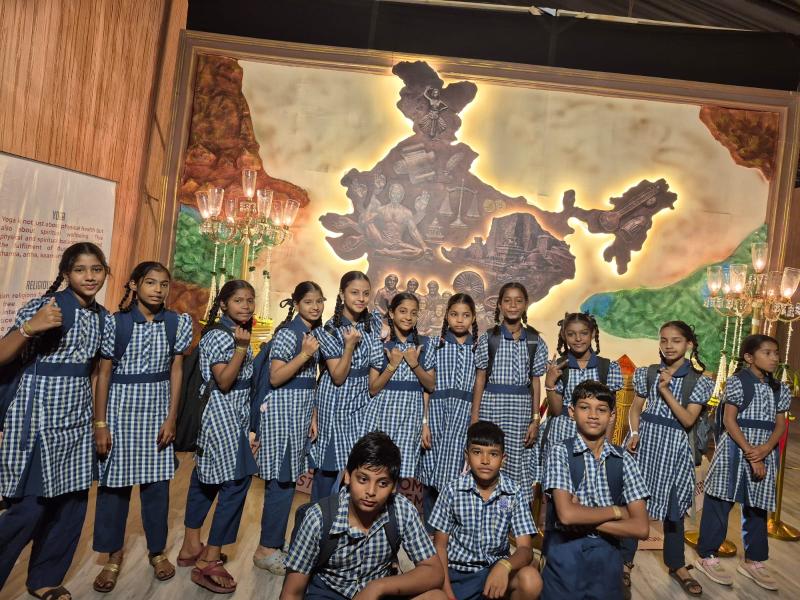 વસુધૈવ કુટુંબકમ" પ્રદર્શનની શૈક્ષણિક મુલાકાત